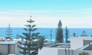 Beachside Apartment in the Heart of Surfers Paradise - free parking