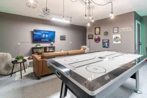 OliveBranch-LuxeDesigner Home-Spa-Firepit-GameZone - Гринвуд