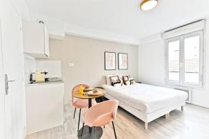 Appartements Petit studio equipee en banlieue Parisienne : photos des chambres