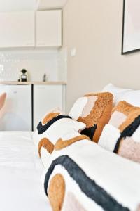 Appartements Petit studio equipee en banlieue Parisienne : photos des chambres