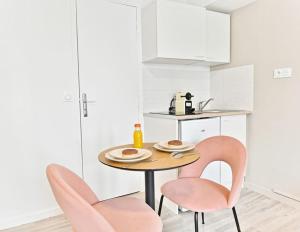 Appartements Petit studio equipee en banlieue Parisienne : photos des chambres