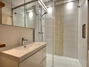 Appartement rénové 3 pièces, 78 pers, au pied des pistes avec balcon, La Plagne - FR-1-455-10