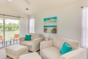 Screened Porch and Community Perks Myrtle Beach Gem