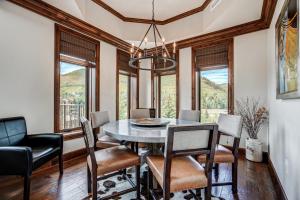 3 BR Ritz-Carlton Residence with Valley Views