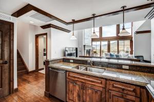 3 BR Ritz-Carlton Residence with Valley Views