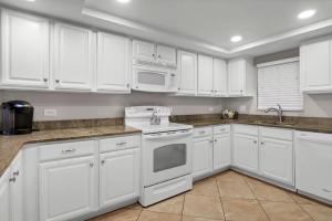 The Islander - 4C by Sea Scape Properties