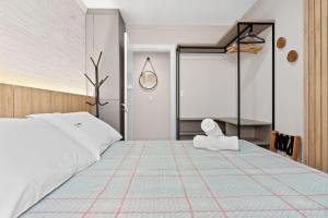 Campos de Canela 1 dorm na Rua Coberta by Achei