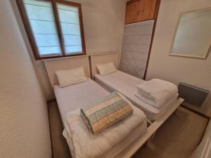 Spacieux appartement 4 pièces pour 6 - 3 chambres - 65m2 - Balcon - Proche télécabine - FR-1-265-308