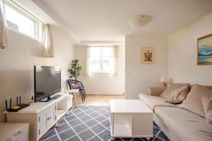 Modern apartment in a quiet neighbourhood