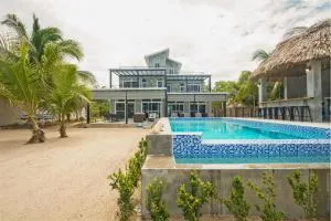 Oceanfront 3 Bedroom - Conmigo Villas South - Dangriga