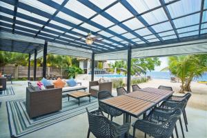 Oceanfront 3 Bedroom - Conmigo Villas South