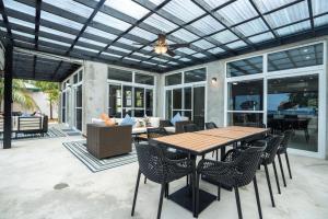 Oceanfront 3 Bedroom - Conmigo Villas North