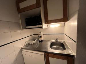 Résidence Saint Jacques B - Appartement fonctionnel · Cœur de station · Vue pistes · Balcon MAE-3771