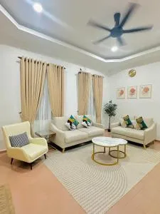 Ar-Rayyan With Pool Cherang Homestay Kota Bharu - Kampong Bayam