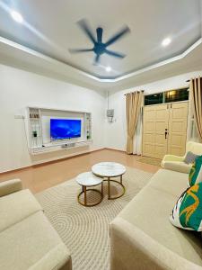 Ar-Rayyan With Pool Cherang Homestay Kota Bharu