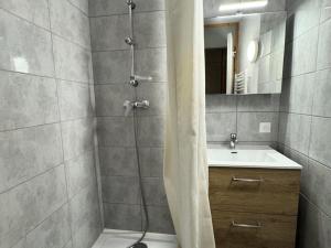 Résidence Turquoise - Appartement fonctionnel avec balcon · Accès direct aux pistes · Vue pistes MAE-7130