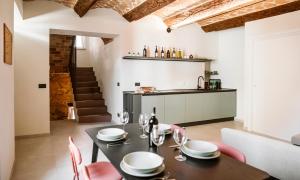 Vicolo Al Castello - Langhe e Monferrato Suites