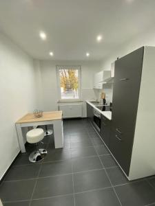 Große Wohnung mit Balkon-Zentrum