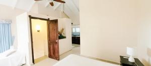 Brisas Doradas Beachfront Villa