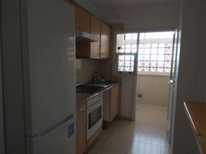 Apartamento con vistas al mar, piscina y wifi