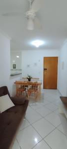 Apê Temporada II Praia Grande SP Completo com Piscina, Churrasqueira, Estacionamento, Wi-Fi