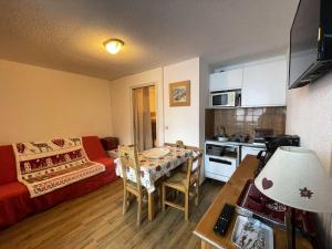 Appartements Residence Arc En Ciel B - T2 tout confort avec vue et acces rapide aux pistes MAE-5151 : photos des chambres