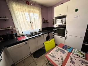 Résidence Embruns - Appartement 4 couchages avec belle terrasse à deux pas de la mer MAE-4631