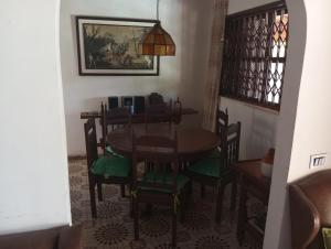 Casa Excepcional em Jaconé com Ar e Piscina