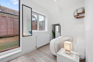 Bright Cosy Greenwich - 3 Bedroom Apartment 5 Beds - Free Parking