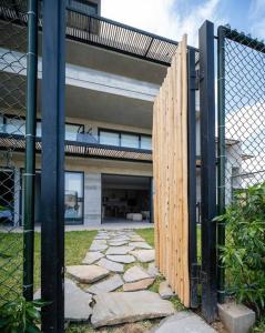 Aldea 2BR Family, Big FrontYard for 6 with Gym and Pool