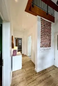 Moderne Altbauwohnung im Grünen - Blume