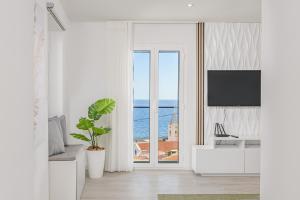 JPL Blue Horizon Residential - Casa Blue B & C