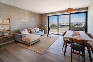 Aldea 2BR Ocean View and Kamado BBQ for 6