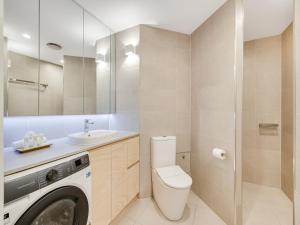 Landmark Resort Renovated Beach Apartment