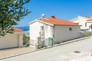 Apartment Baska Voda 300c 