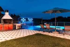 Luxury villa with a swimming pool Varazdin Breg, Zagorje - 20537 