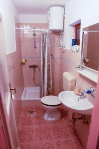 Secluded apartments Srb, Zagora - 22245