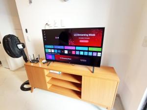 Intermares, Apartamento Automatizado e Inteligente - Piscina, Elevador, Garagem - Conforto, Paz e Sossego, excelente para descansar, trabalhar ou estudar