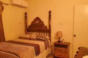 Cozy Island Getaway in Saint Anns