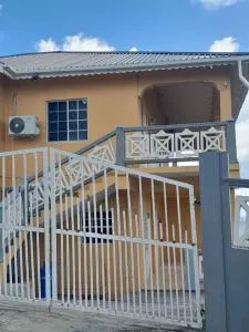 Windsor Apartment - Calliaqua