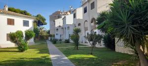 Apartment Los Locos Beach with Balcony and Wi-Fi