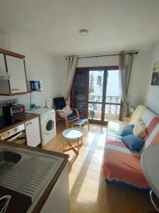 Apartment Los Locos Beach with Balcony and Wi-Fi