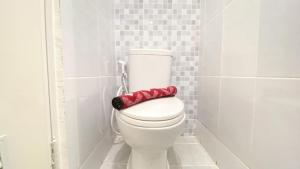 Comfortable and Nice Studio at Tokyo Riverside PIK 2 Apartment By Travelio