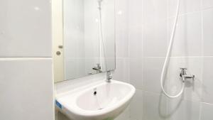 Comfortable and Nice Studio at Tokyo Riverside PIK 2 Apartment By Travelio