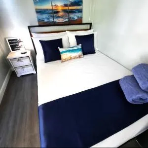 MAGNETIC CABIN Entire Studio on Magnetic Island - Horseshoe Bay