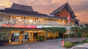 Front One Resort Magelang