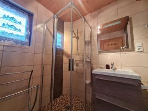 Chalet chaleureux face aux pistes, proche Gérardmer, idéal pour famille, balcon et terrasse - FR-1-589-182