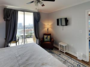 Terrace at Pelican Beach #703