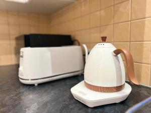 Cammeray Stay Above a Trendy Café, 2 free Cup Per day