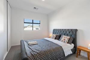 4-13 Central Dr Victor Harbor-No Linen Included